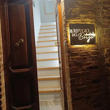 ゲストハウス Il Rifugio Del Borgo 3*